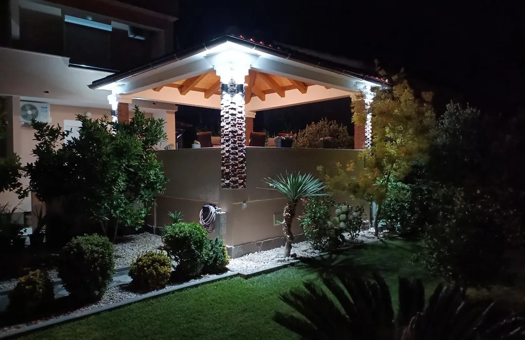 Apartments Luka-1